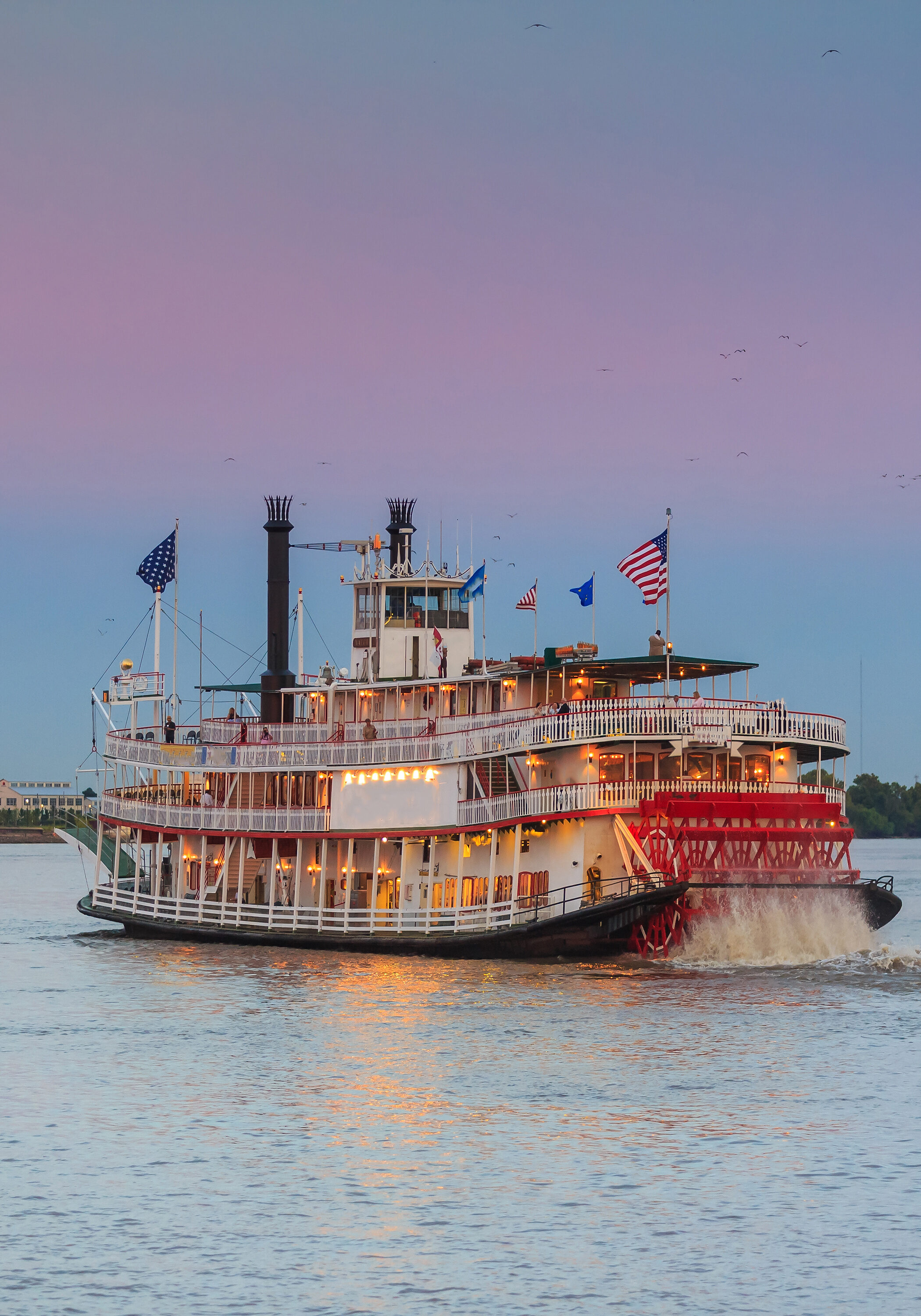 New Orleans paddle steamer in Mississippi river in New Orleans,   Louisiana